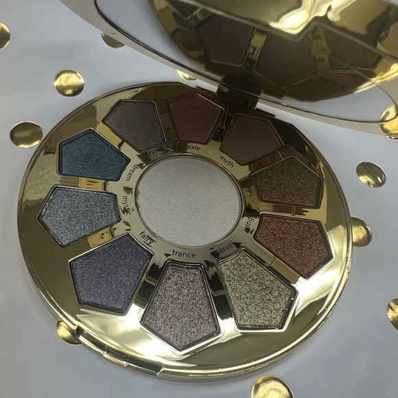 NWT tarte eye and cheek palette - Picture 2 of 3